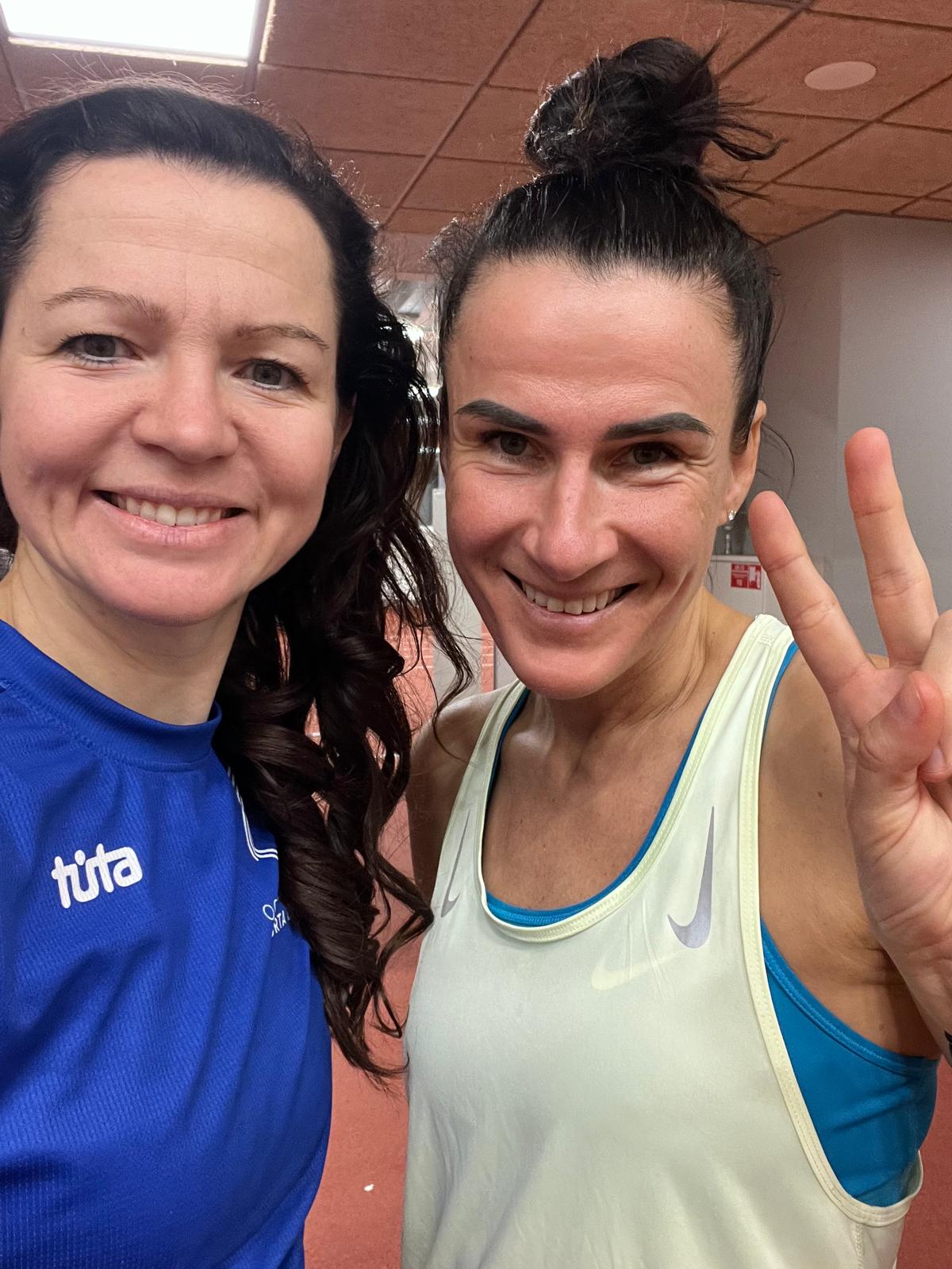 Mūsu lieliskās sportiskās dāmas Elīna un Līga!